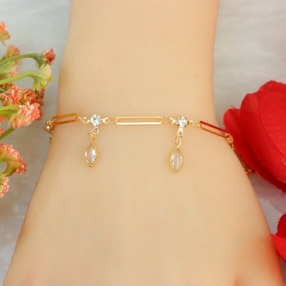 "New Beautiful Design Bracelet for Women/Girls, Gift, B822 - Picture 2 of 10